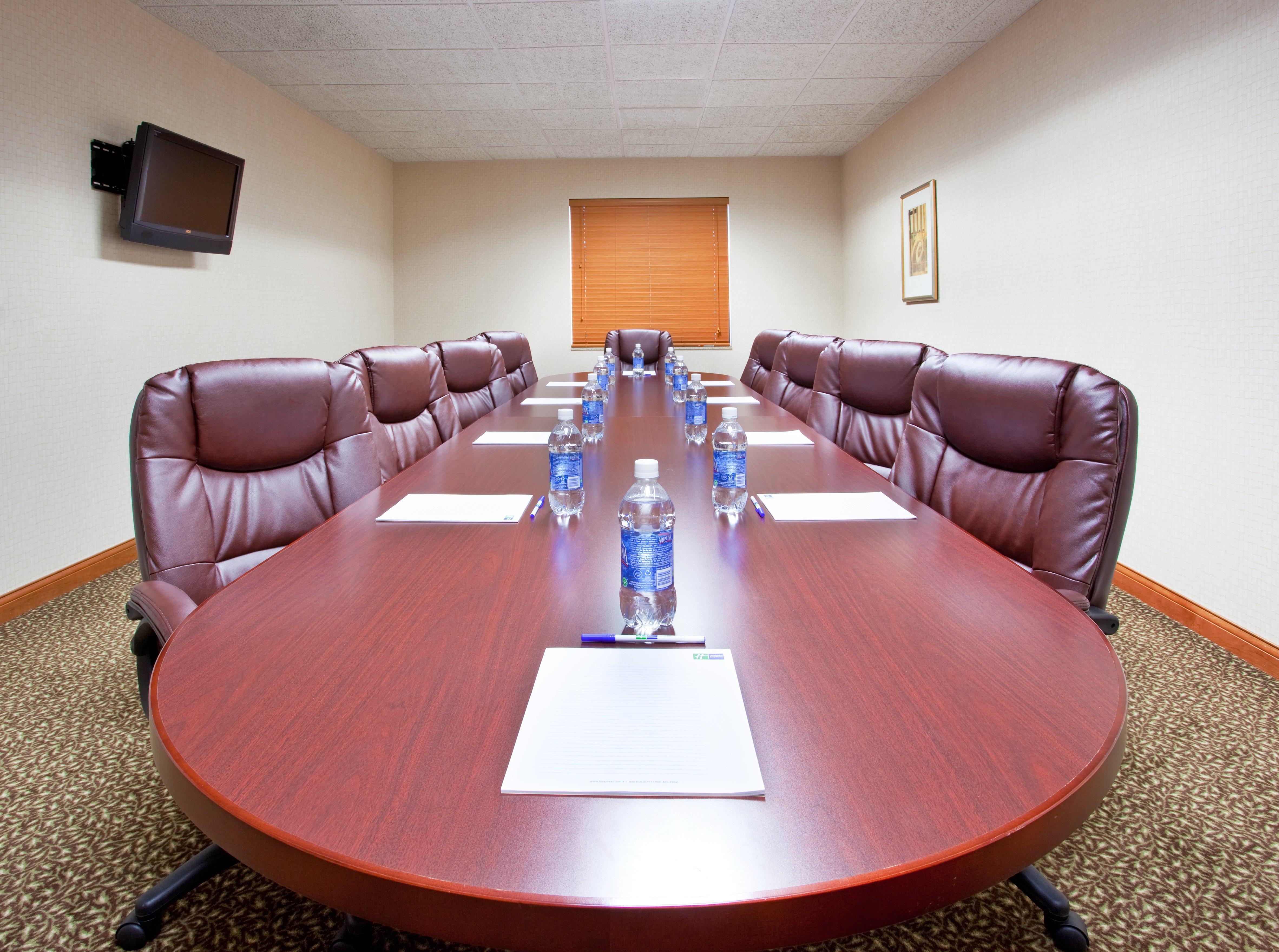 Holiday Inn Express Hotel & Suites Bay City By Ihg Exterior photo